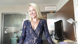 Világos Szőke milf mami alaposan megkúrelva
