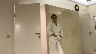 Orosz tini pici csajszi hátsó bejáratba kefélbe