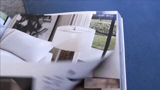 Hatalmas csöcsű nevelő anya kezelésbe veszi a dákót