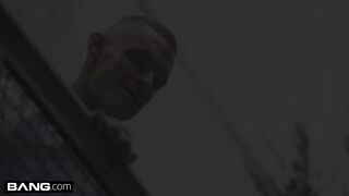 Kerek hájas tini kiscsaj durva anál szexe