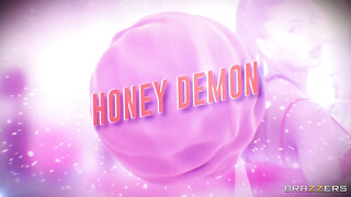 Honey Demon a gyönyörű fitt milf mami