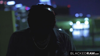 BlackedRaw - Mazzy Grace élvezi a hatalmas kárót