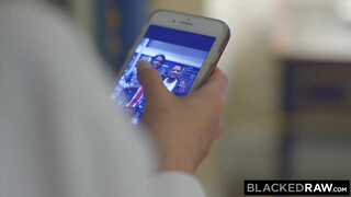 BlackedRaw - Sydney Cole és a néger farok