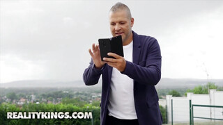Reality Kings - Cherry Kiss segglyuka alaposan meghágva