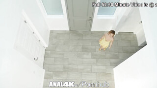 Anal4K - Bella Rose análba tolva