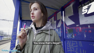 Public Agent - Fiatal spiné pénzért kefél