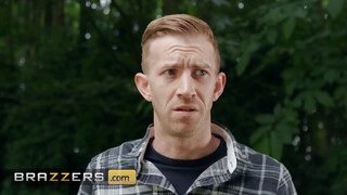 Brazzers - Alice Judge az erdőben baszik