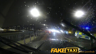 FakeTaxi - metálos kiscsaj nem marad baszatlan