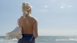 Private.com - Angelika Grays análba tolva