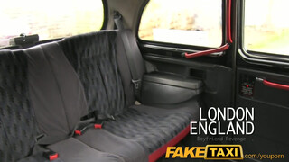 FakeTaxi - szűk pinájú nag cicis lány