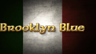 Yuffie Yulan és Brooklyn Blue osztoznak a méretes faszon - Brazzers