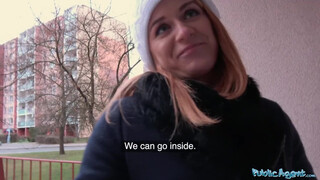 Jenny Manson a fullos orosz csajszi - Public Agent