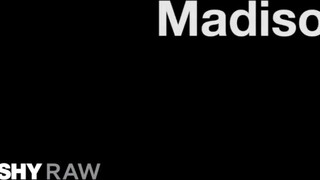 TUSHYRAW - Madison Summers feneke megdöngetve