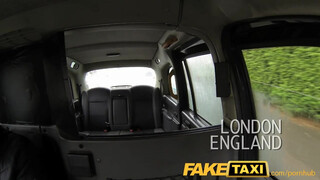 FakeTaxi - méretes tőgyes világos szőke bula