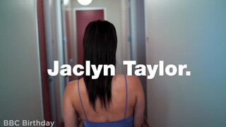 BLACKED RAW - Szexy milfek és méretes faszok