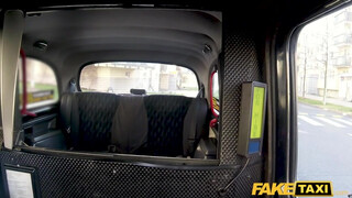 Fake Taxi - 19 éves tini kisasszony baszni akart