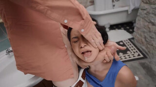 Brazzers - Ruby Sims benyeli a hatalmas fehér dákót