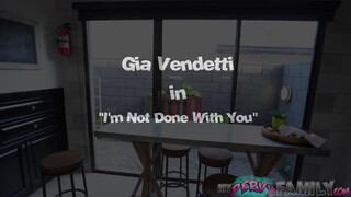 Gia Vendetti a gyönyörű hosszú combú latin amerikai