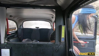 Fake Taxi - Capri Lmonde a bombázó csoki hölgyemény