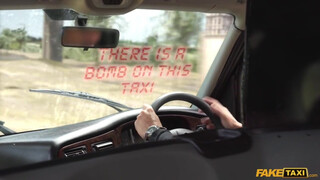 Fake Taxi - Fiatal csajszi a hátsó ülésen