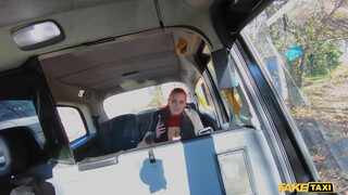 Fake Taxi - Óriás csöcsű kolumbiai lány