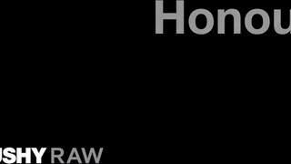 TUSHYRAW - Honour hatalmas popsijába betolják a dákót