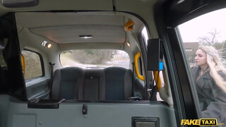 Fake Taxi - Micky Muffin popsiba kefélve