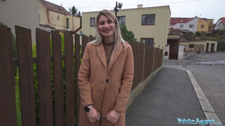 Public Agent - Marsianna Amon a méretes cicis spiné