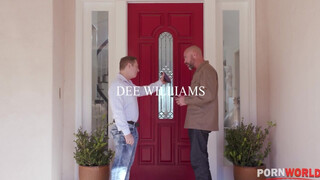 Dee Williams kettő kárót kap