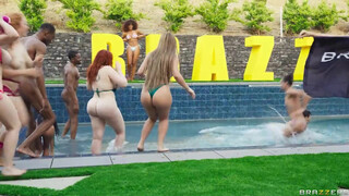 BRAZZERS - Luna Star tini csávóval baszik
