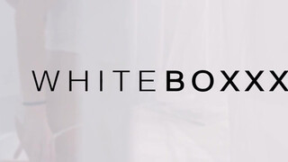 WHITEBOXXX - csodaszép, izgató nőci az ágyban