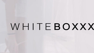 WHITEBOXXX - Liya Silver a fullos csöcsös kiscsaj