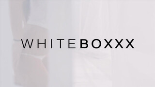 WHITEBOXXX - Eveline Dellai popóba tolva