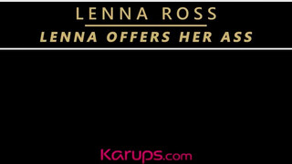Lenna Ross segglyuka megdöngetve