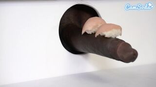 Hatalmas kannás leszbi milf-ek sushi glory hole kalandja bbc szopással és cuki ázsiai tinitel