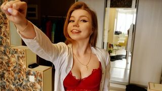 Kisankanna orosz gyógymódja a vírusra – tini cumizás cosplayben